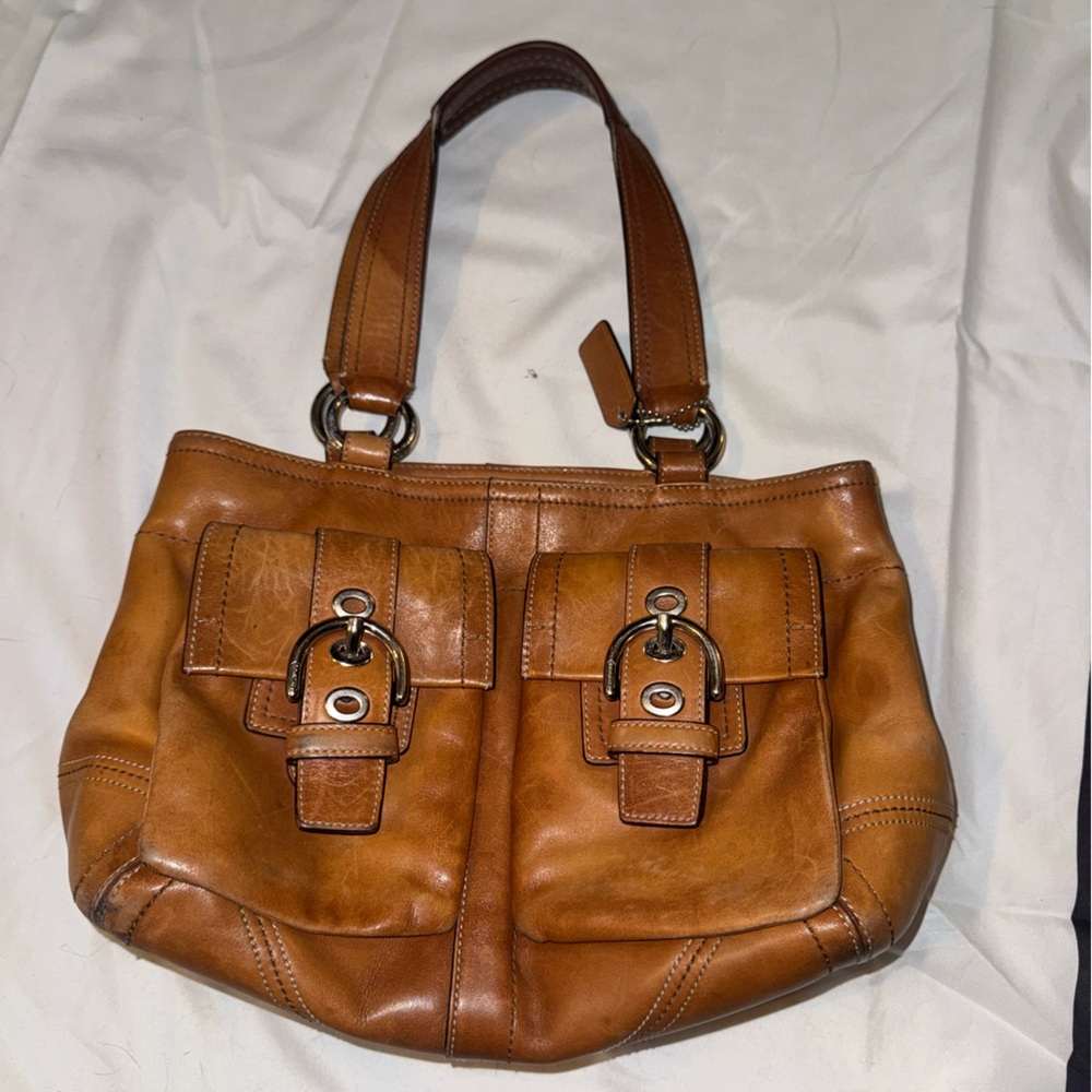 Coach Leather Purse tan